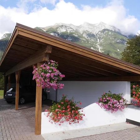 Schoene Mit Suedostbalkon Leutasch