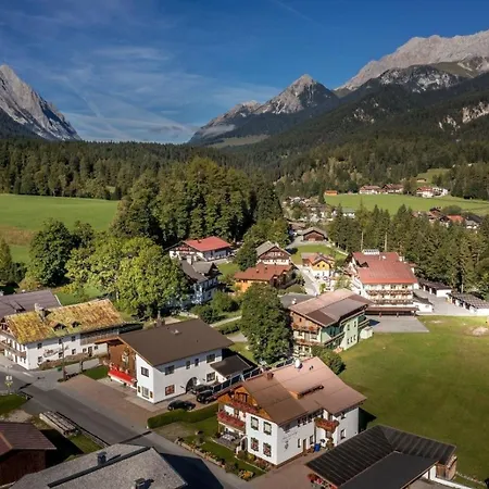 Schoene Mit Suedostbalkon Leutasch